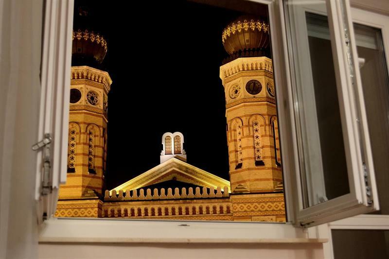 Synagogue Dream In The Center 2 Bedroom By Unb